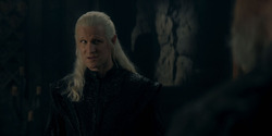 HouseOfTheDragon_3x02-QueensLanding_02143