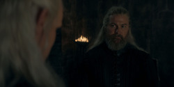 HouseOfTheDragon_3x02-QueensLanding_02150