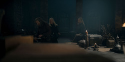 HouseOfTheDragon_3x02-QueensLanding_02171