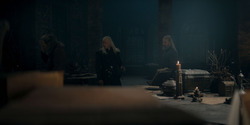 HouseOfTheDragon_3x02-QueensLanding_02173
