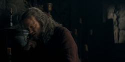 HouseOfTheDragon_3x02-QueensLanding_02187