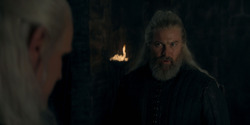 HouseOfTheDragon_3x02-QueensLanding_02190