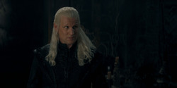 HouseOfTheDragon_3x02-QueensLanding_02198