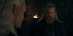 HouseOfTheDragon_3x02-QueensLanding_02202