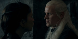 HouseOfTheDragon_3x02-QueensLanding_02299