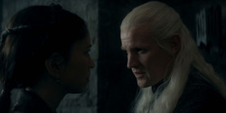 HouseOfTheDragon_3x02-QueensLanding_02311