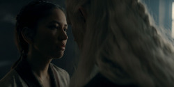 HouseOfTheDragon_3x02-QueensLanding_02325