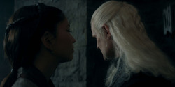 HouseOfTheDragon_3x02-QueensLanding_02339