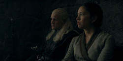 HouseOfTheDragon_3x02-QueensLanding_02392