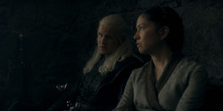 HouseOfTheDragon_3x02-QueensLanding_02394
