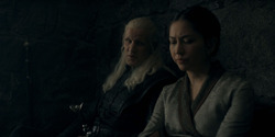HouseOfTheDragon_3x02-QueensLanding_02421