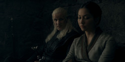 HouseOfTheDragon_3x02-QueensLanding_02424