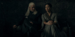 HouseOfTheDragon_3x02-QueensLanding_02429