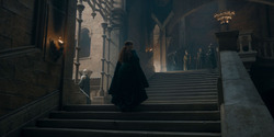 HouseOfTheDragon_3x02-QueensLanding_02506