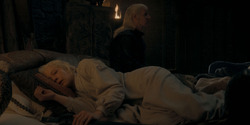 HouseOfTheDragon_3x02-QueensLanding_02576