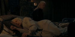 HouseOfTheDragon_3x02-QueensLanding_02603