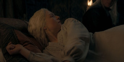 HouseOfTheDragon_3x02-QueensLanding_02659