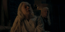 HouseOfTheDragon_3x02-QueensLanding_02690