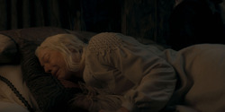 HouseOfTheDragon_3x02-QueensLanding_02704