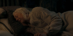HouseOfTheDragon_3x02-QueensLanding_02707