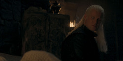 HouseOfTheDragon_3x02-QueensLanding_02710