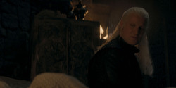 HouseOfTheDragon_3x02-QueensLanding_02711