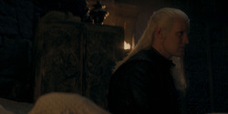 HouseOfTheDragon_3x02-QueensLanding_02726