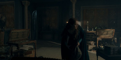 HouseOfTheDragon_3x02-QueensLanding_02793