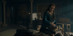 HouseOfTheDragon_3x02-QueensLanding_02801