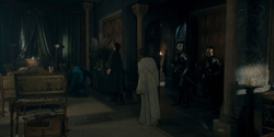 HouseOfTheDragon_3x02-QueensLanding_02999