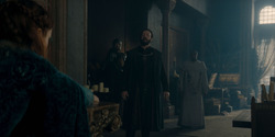 HouseOfTheDragon_3x02-QueensLanding_03010