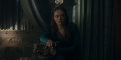 HouseOfTheDragon_3x02-QueensLanding_03022