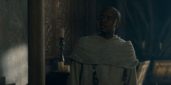 HouseOfTheDragon_3x02-QueensLanding_03031