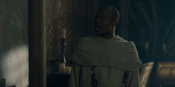 HouseOfTheDragon_3x02-QueensLanding_03041