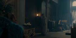 HouseOfTheDragon_3x02-QueensLanding_03073