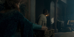 HouseOfTheDragon_3x02-QueensLanding_03085