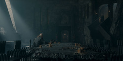 HouseOfTheDragon_3x02-QueensLanding_03120