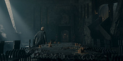 HouseOfTheDragon_3x02-QueensLanding_03122