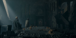 HouseOfTheDragon_3x02-QueensLanding_03126