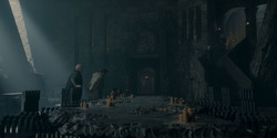 HouseOfTheDragon_3x02-QueensLanding_03129