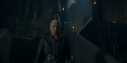 HouseOfTheDragon_3x02-QueensLanding_03133
