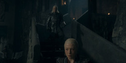 HouseOfTheDragon_3x02-QueensLanding_03138