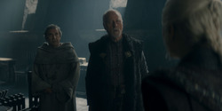 HouseOfTheDragon_3x02-QueensLanding_03148