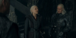 HouseOfTheDragon_3x02-QueensLanding_03157