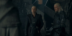 HouseOfTheDragon_3x02-QueensLanding_03183