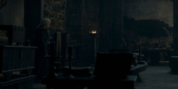 HouseOfTheDragon_3x02-QueensLanding_03212