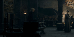 HouseOfTheDragon_3x02-QueensLanding_03214