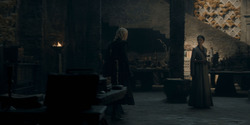 HouseOfTheDragon_3x02-QueensLanding_03215