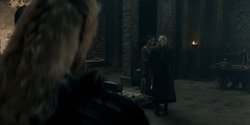 HouseOfTheDragon_3x02-QueensLanding_03236