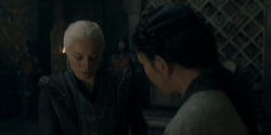 HouseOfTheDragon_3x02-QueensLanding_03241